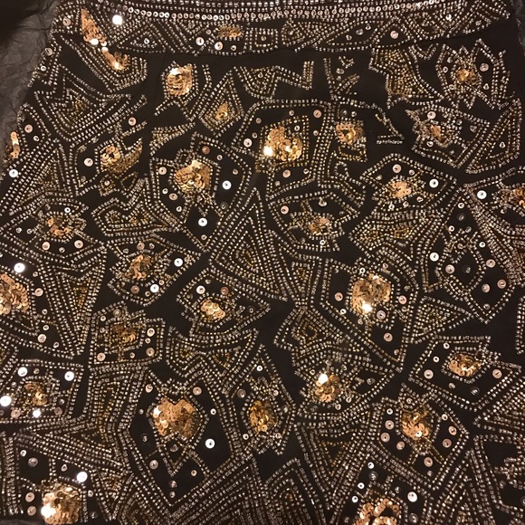 Gorgeous beaded mini Skirt - Picture 3 of 3